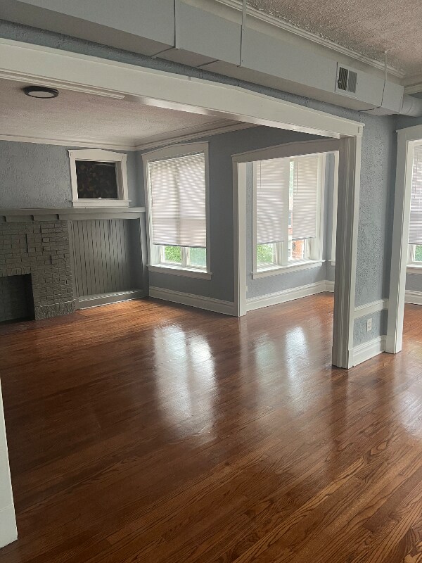 Building Photo - 6715 S Ridgeland Ave