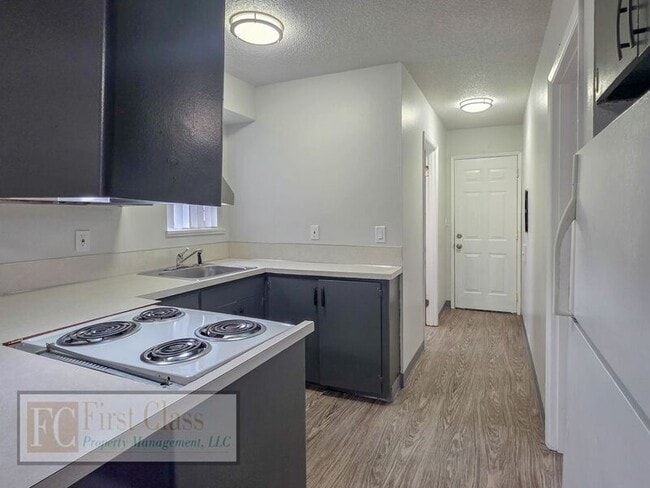 Building Photo - 12345 SW Hall Blvd