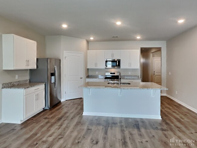 Building Photo - 4074 Beach Wy