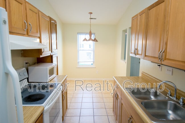 Building Photo - 5215 Condor St