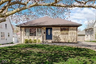 Building Photo - 1420 Kessler Blvd E Dr