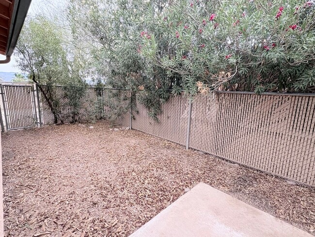 Building Photo - 3673 S Camino Seco