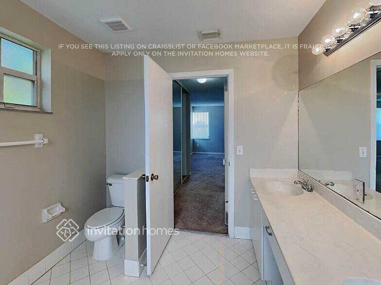 Building Photo - 15106 NW 6th Ct