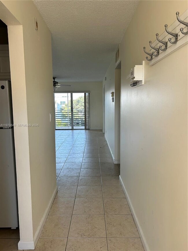 Building Photo - 1541 S Ocean Blvd