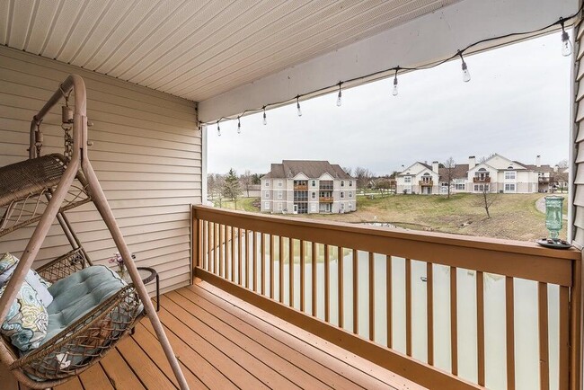 Building Photo - 1550 Oakfield Dr