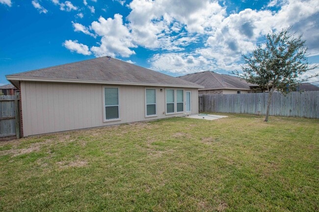 Building Photo - 7517 Fort Griffen Dr