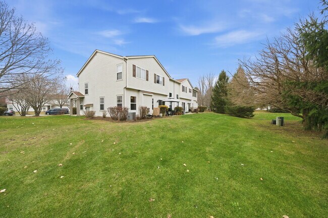 Building Photo - 1836 Candlelight Cir