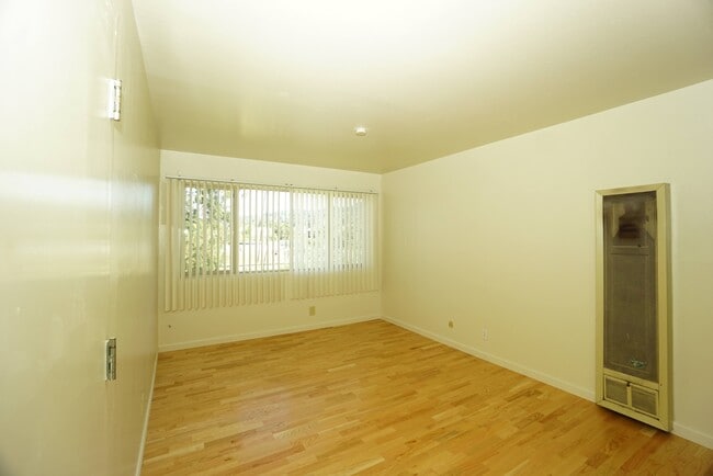 Floorplan - 2025 Francisco St.