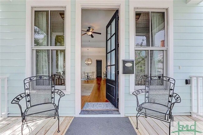 Building Photo - 4 BED | 2.5 BATH | PRIVATE OFF-STREET PARKING | OUTDOOR PATIO | WALK TO GARVIN HALL
