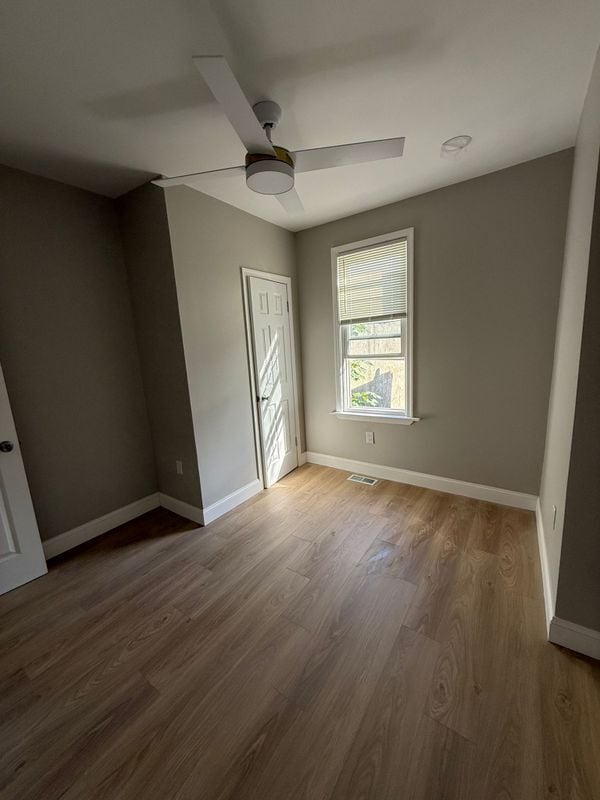 Building Photo - 5030 Parrish St