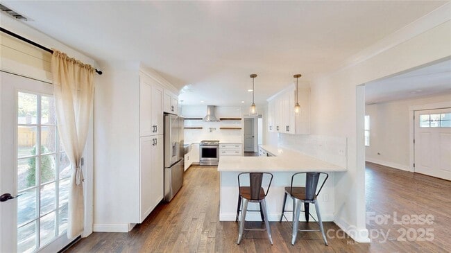 Building Photo - 1412 N Sharon Amity Rd