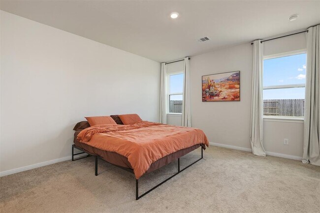 Building Photo - 14213 Freeboard Dr