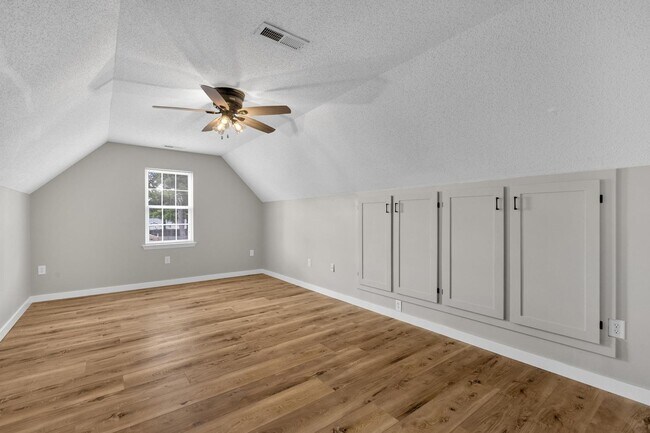 Building Photo - 3 bedroom Ranch in Justice Farm with FROG!