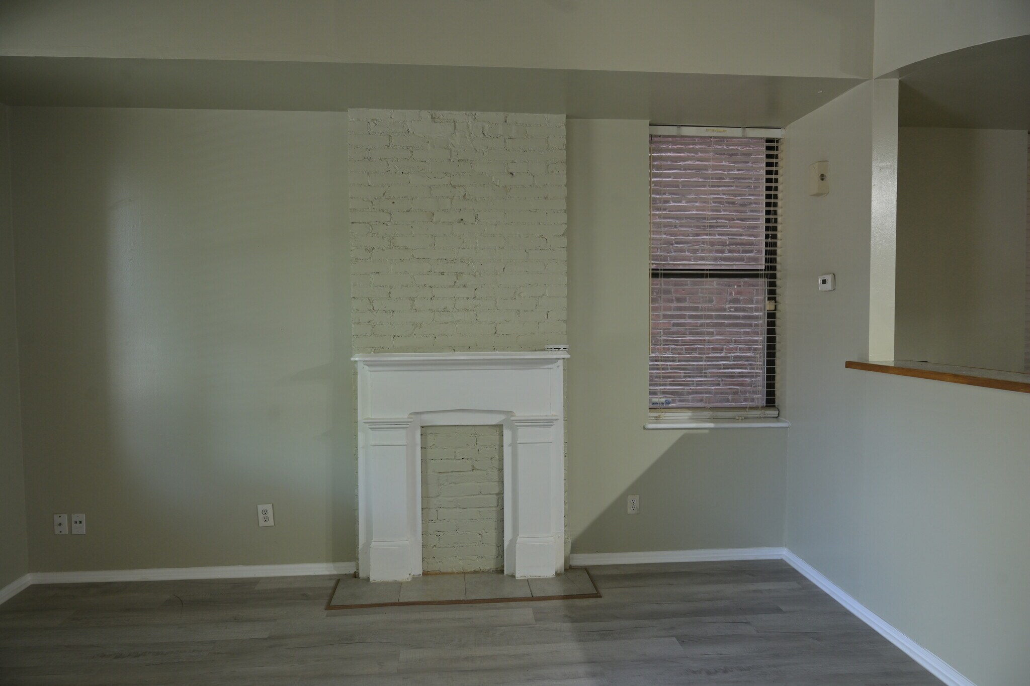 Building Photo - 805 Russell Blvd