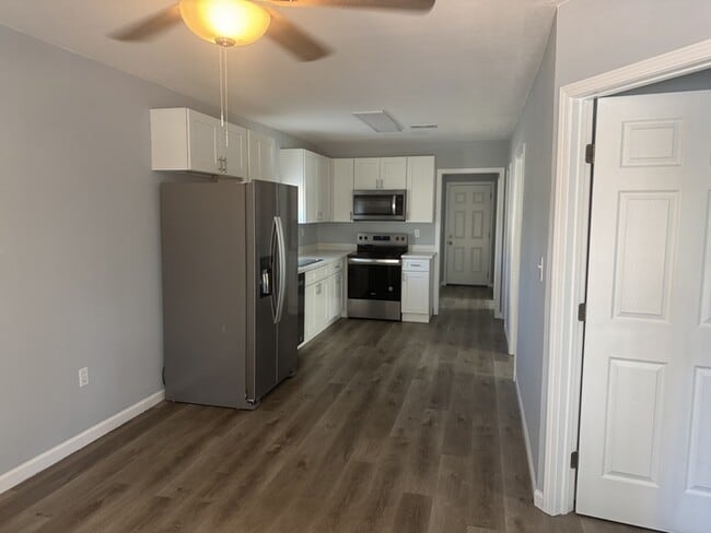 Building Photo - 3015 Melody Ln