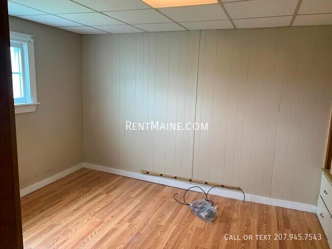 Building Photo - 35 Bosworth St