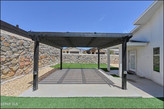 Building Photo - 373 Aidan Gordon Cir
