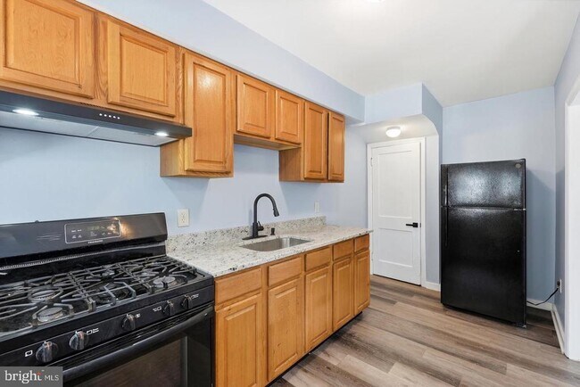 Building Photo - 934 Argonne Dr