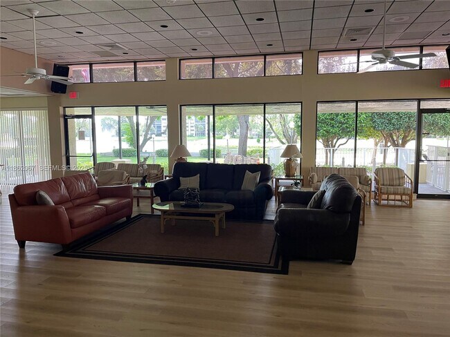 Building Photo - 1953 SW 15th St