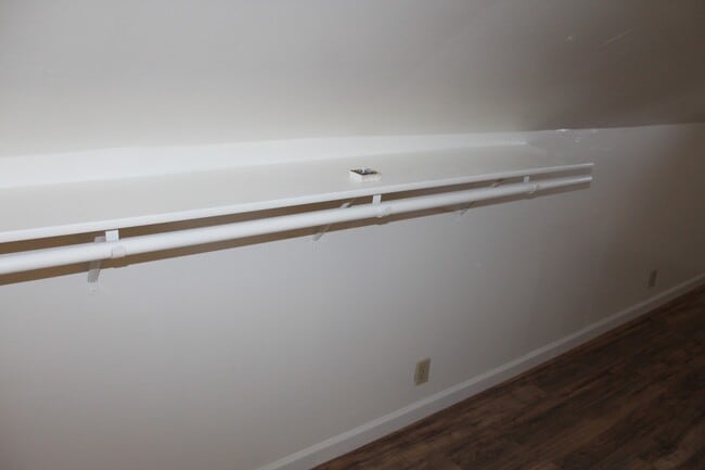 Building Photo - 329 McKinley St