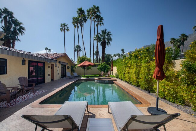 Building Photo - 387 S Cahuilla Rd