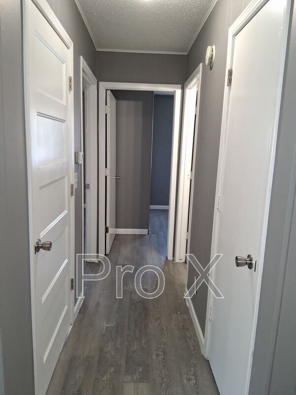 Building Photo - 407 Park St