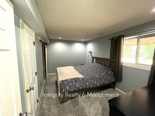 Building Photo - 4 bed 4 bath 1,954 sq ft-19151 E Garden Pl. Centennial Co 80015