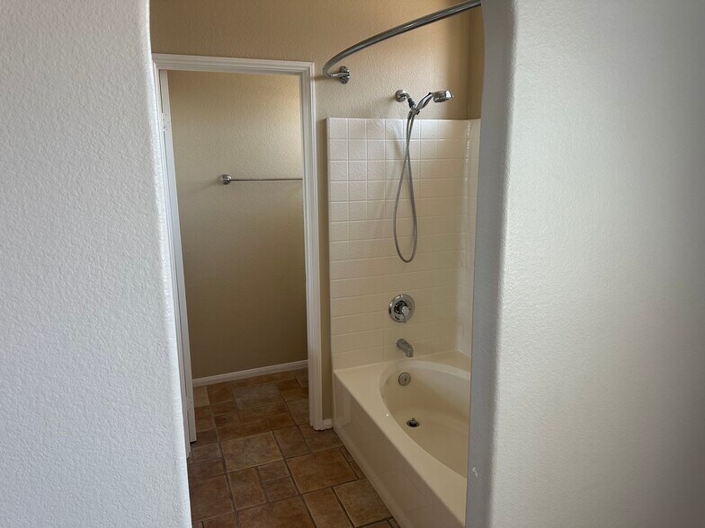Building Photo - 6162 Citracado Cir