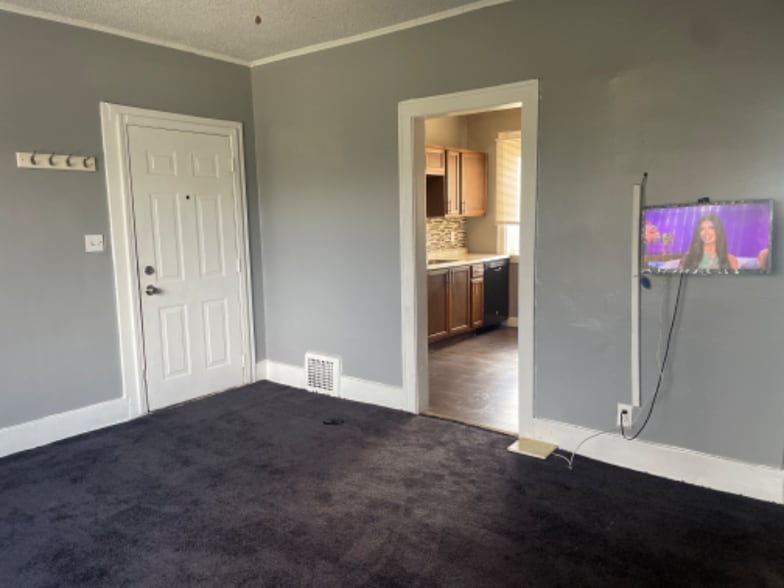 Building Photo - 8241 Ironwood St