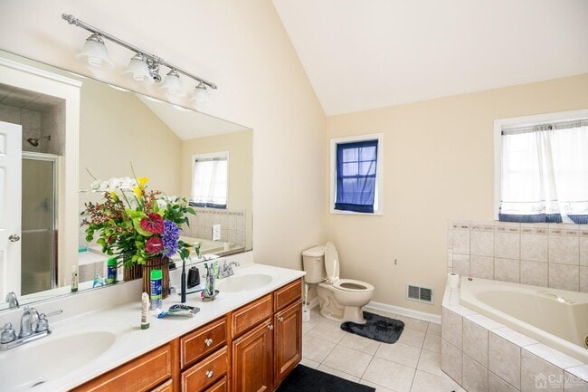 Building Photo - 29 Vocisano Ct