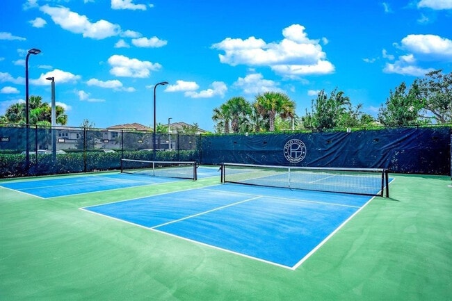 Building Photo - 7638 Charing Cross Ln