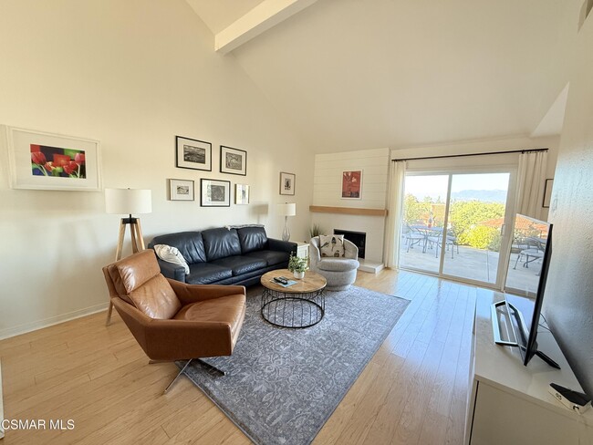 Building Photo - 647 Blue Oak Ave