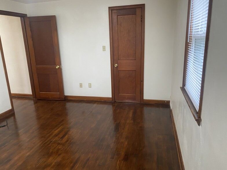 Master Bedroom - 432 North Fourth Street