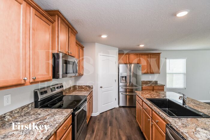Building Photo - 3535 Shiner Dr