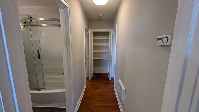Building Photo - Laurel Street Triplex