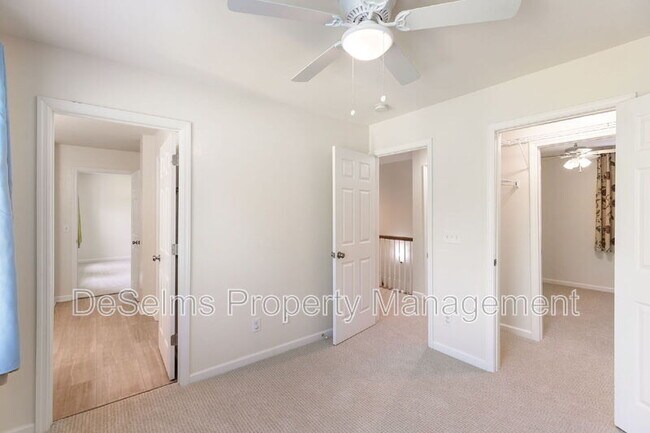 Building Photo - 1405 S Glenleigh Ct