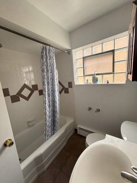 Bathroom 2 - 1125 Bohland Ave
