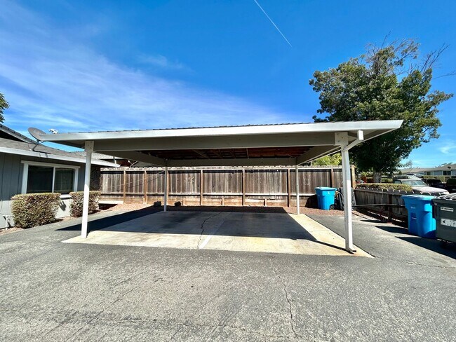 Building Photo - 1040 Caputo Ct