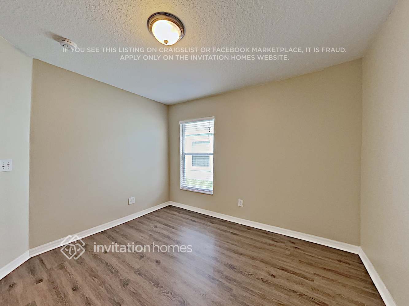 Building Photo - 10618 Lakeside Vista Dr