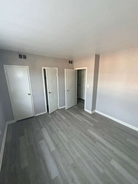 Building Photo - 13975 Superior Rd