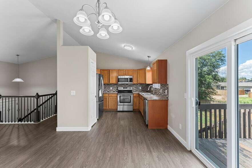Building Photo - 2155 Woodsong Way