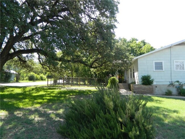 Building Photo - 4501 Lareina Dr