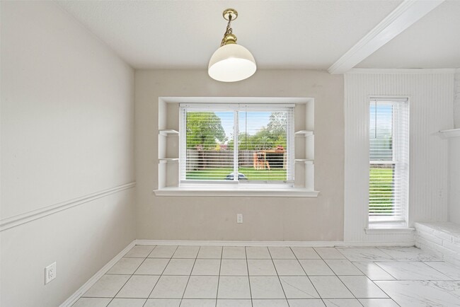 Building Photo - 2406 Joel Wheaton Rd