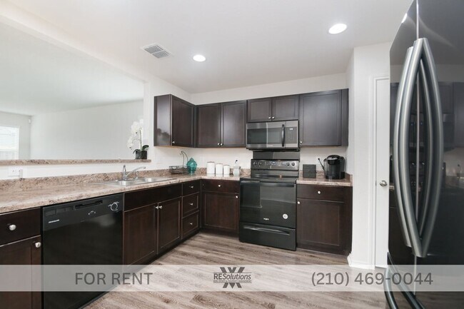 Building Photo - 2019 4-Bedroom Home | 2,106 Sq Ft | Fenced Yard | 2-Car Garage | Pet Friendly | Near Lackland & 1604