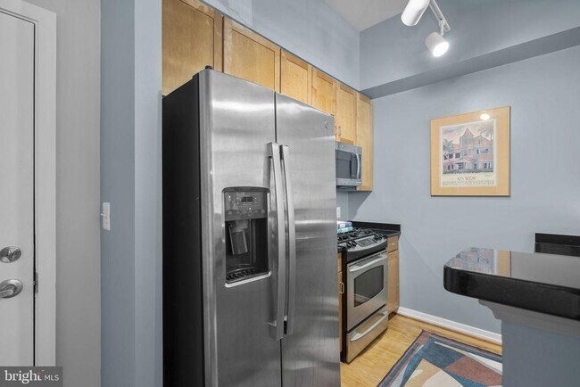 Building Photo - 2020 12th St NW