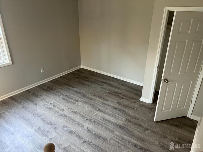 Building Photo - 104 W High St