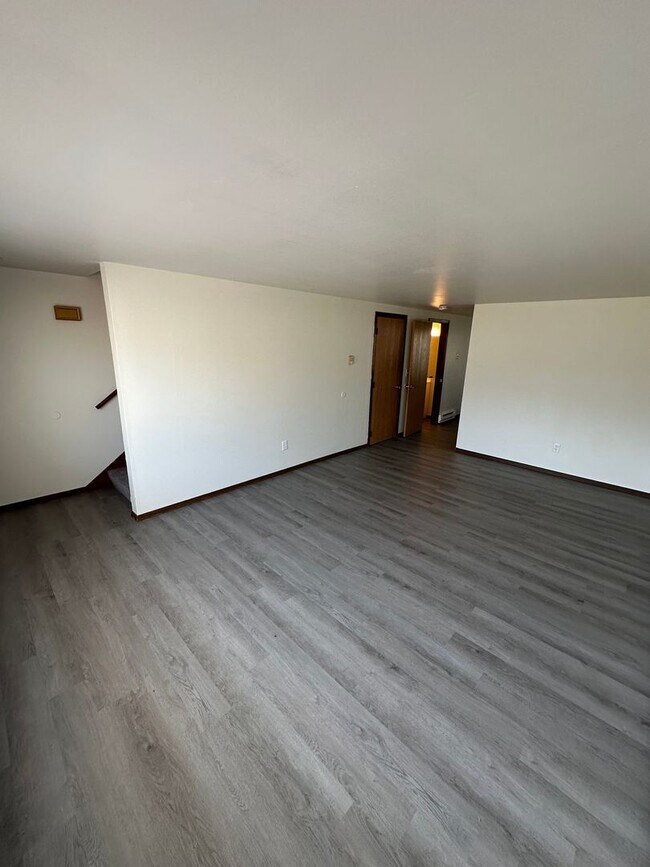 Building Photo - 416/418 17th Ave