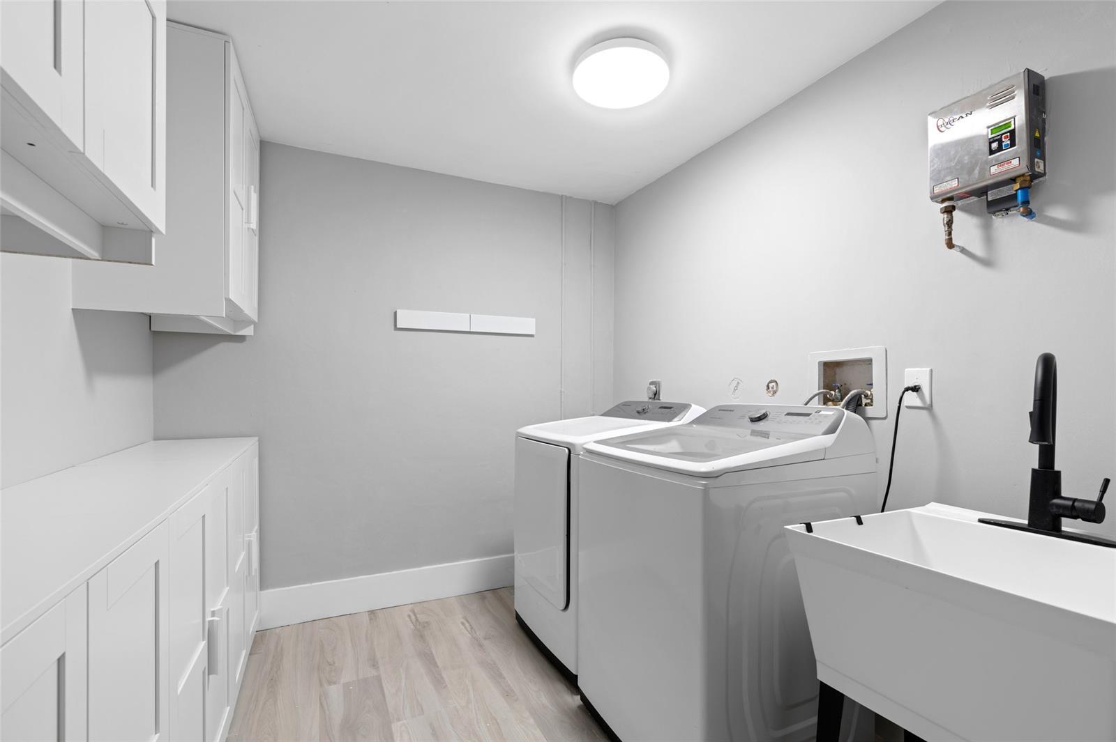 Building Photo - 133 SW 159th Way