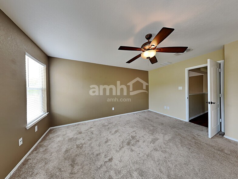 Building Photo - 6112 Fred Couples