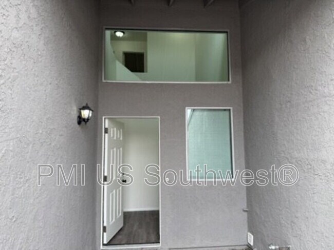 Building Photo - 405 Anna Cir